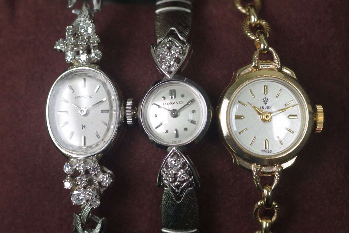 ダイヤモンドウォッチ バックワインド　ロンジン